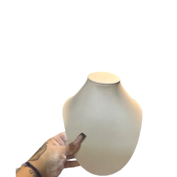 Other - Elegant Cream Necklace Display Stand